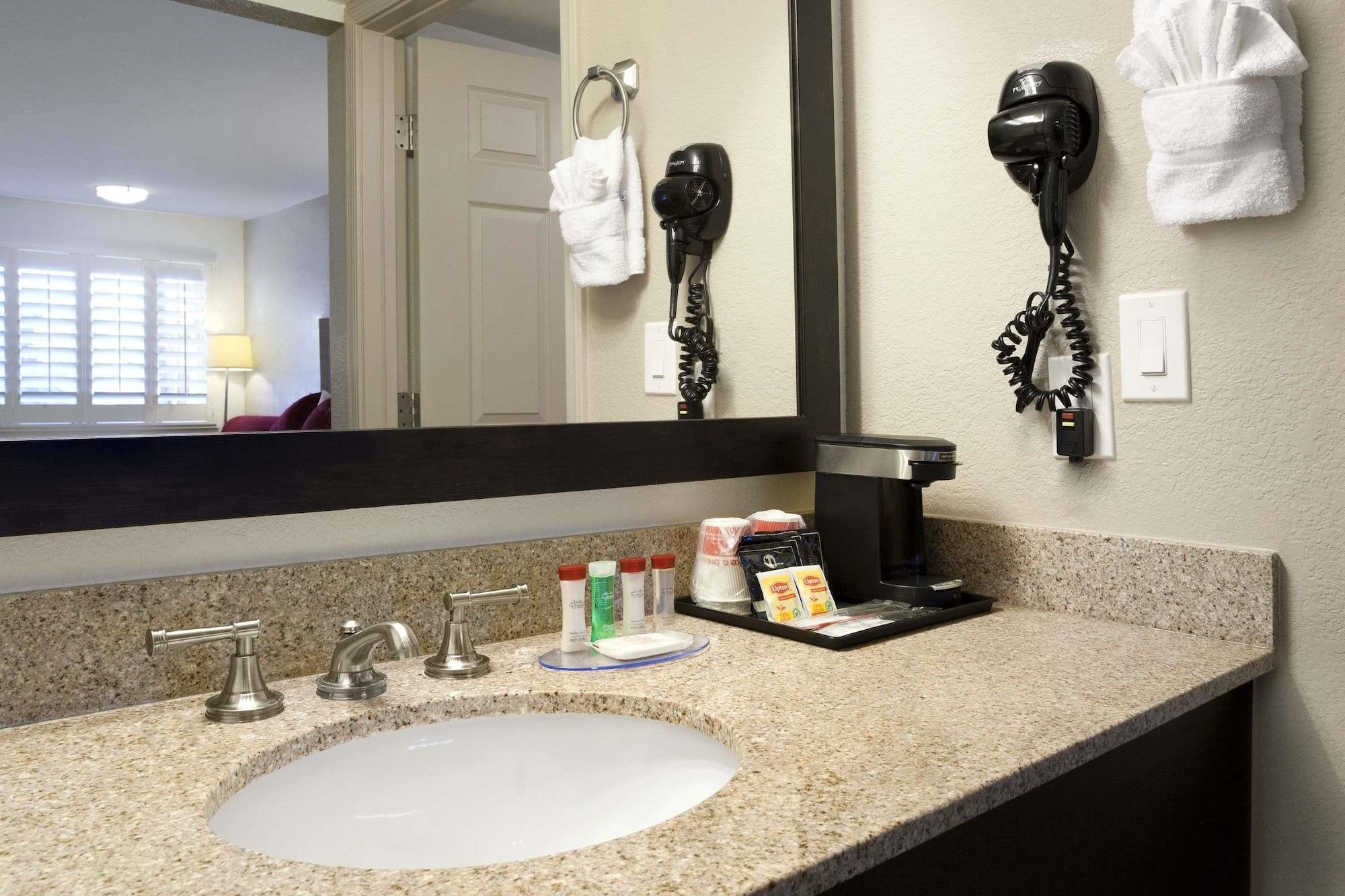 Infinity Inn & Suites Tempe Buitenkant foto