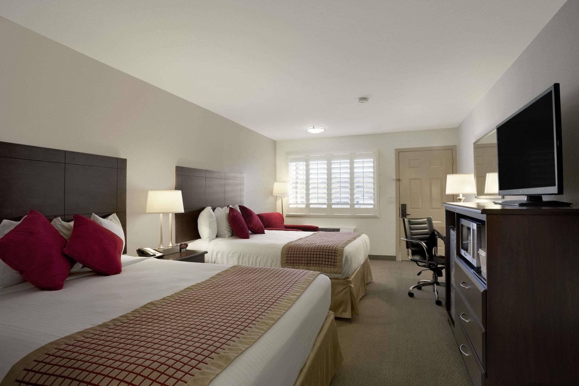 Infinity Inn & Suites Tempe Buitenkant foto
