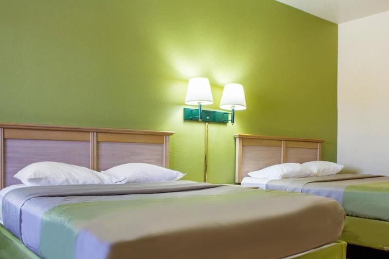 Infinity Inn & Suites Tempe Buitenkant foto