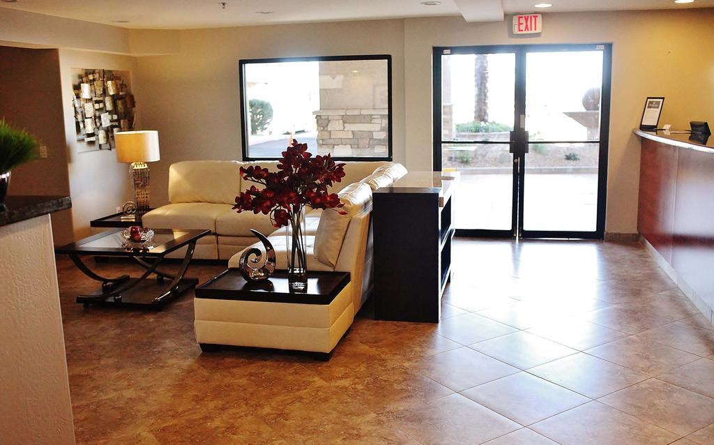 Infinity Inn & Suites Tempe Buitenkant foto